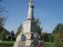 Gikonys. Paminklas 32 kaimo šeimoms / Monument with the names of 32 families in Gikonys